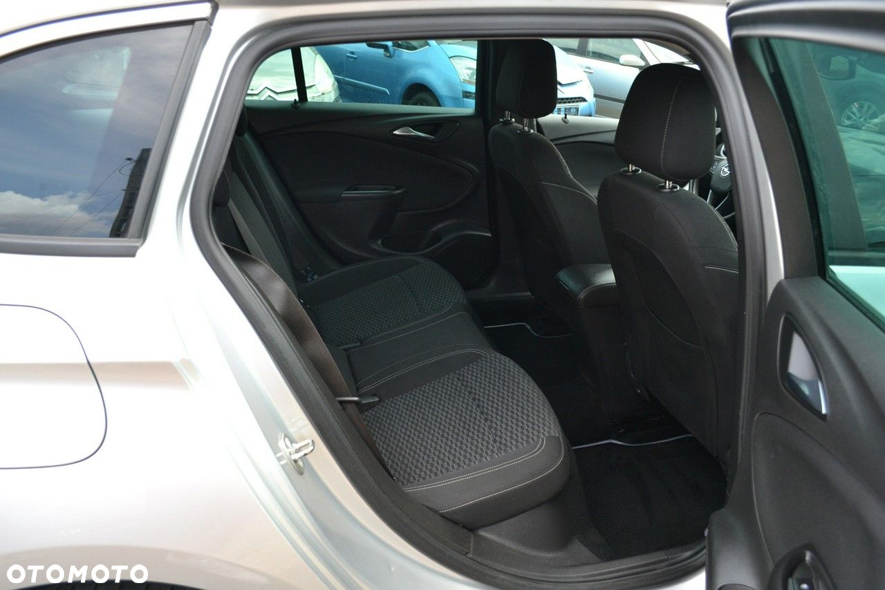 Opel Astra - 13
