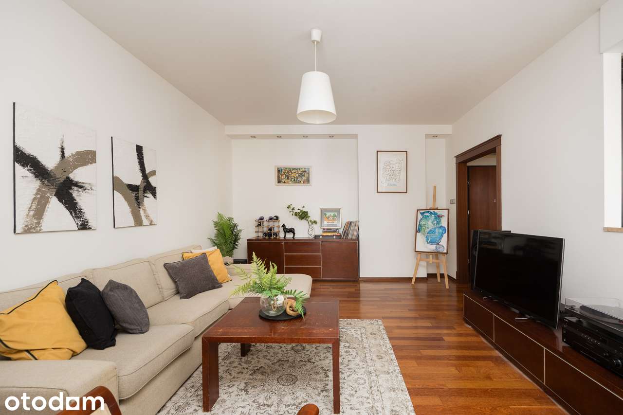 Ciche 2 pokoje (56 m²) z osobną kuchnią i garażem – Mokotów