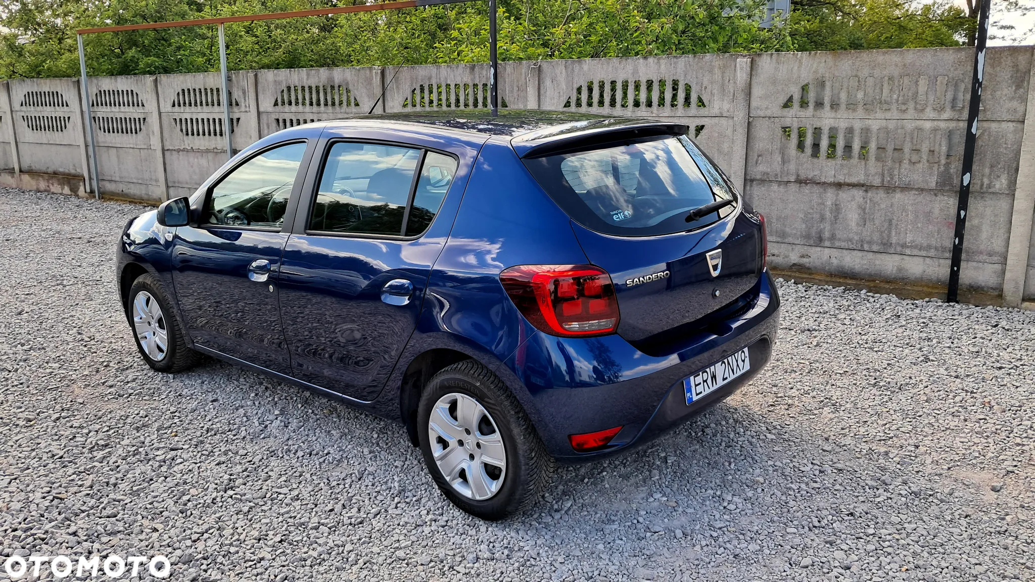 Dacia Sandero SCe 75 Essential - 4