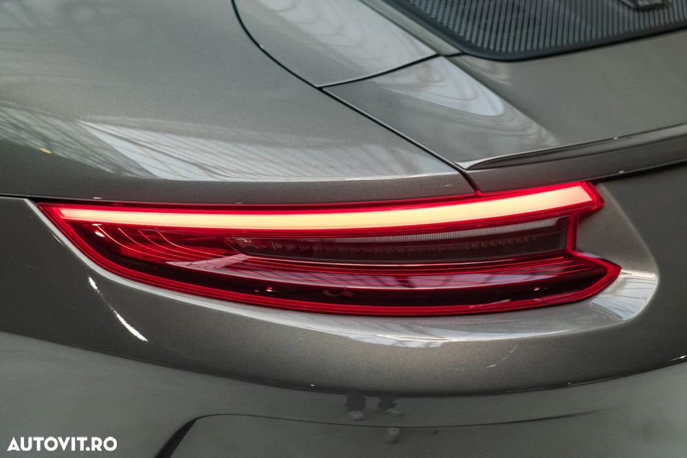 Porsche 911 GT3 - 13