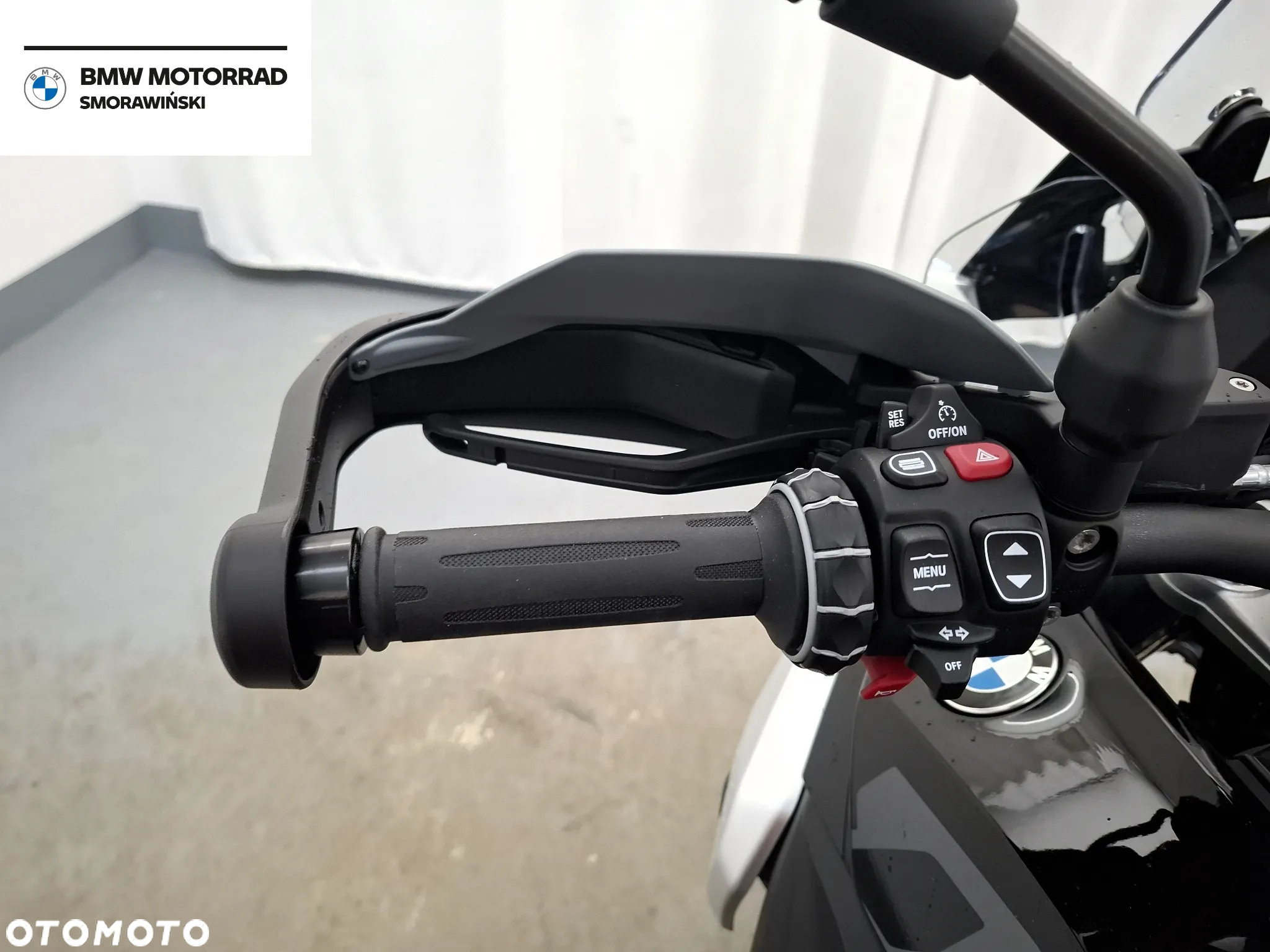 BMW R - 11