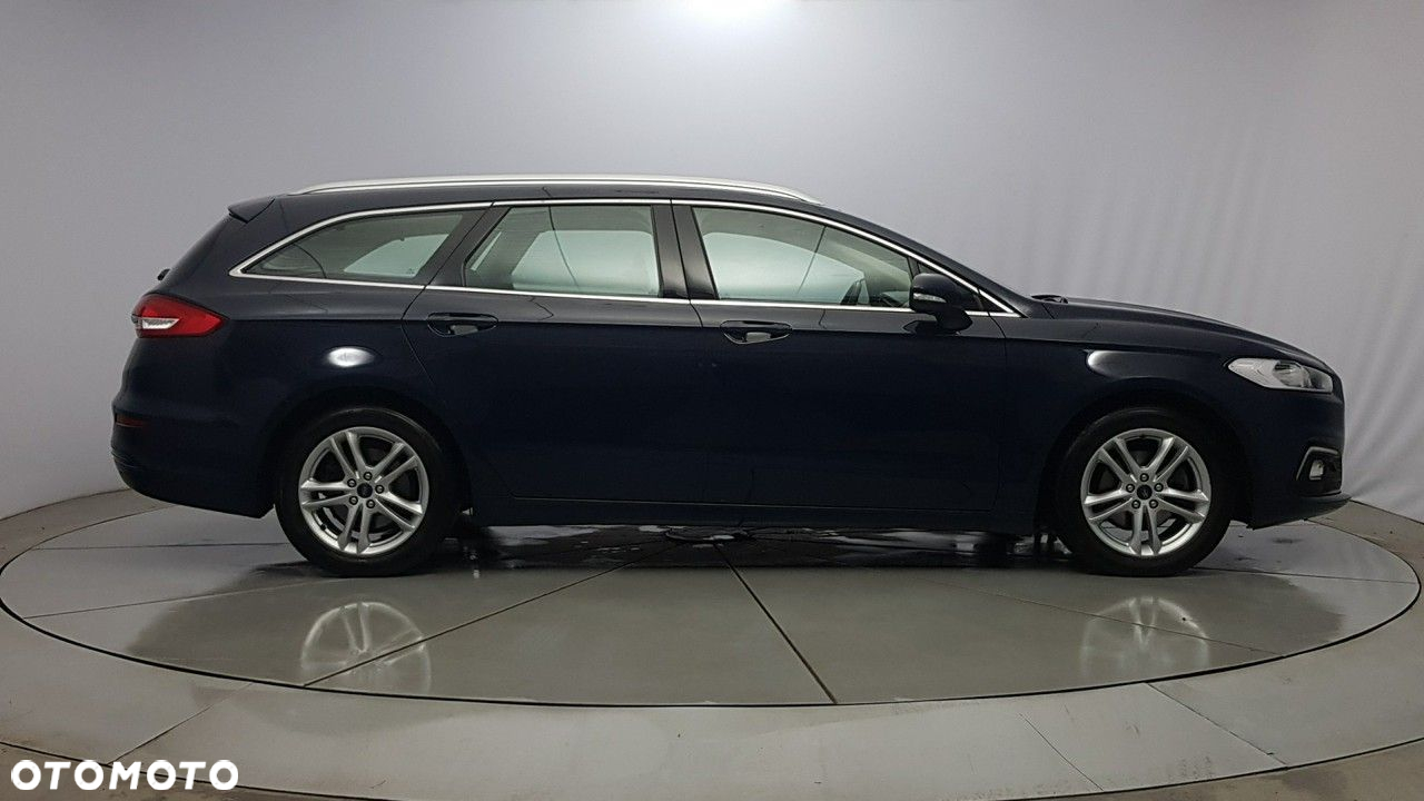 Ford Mondeo - 8