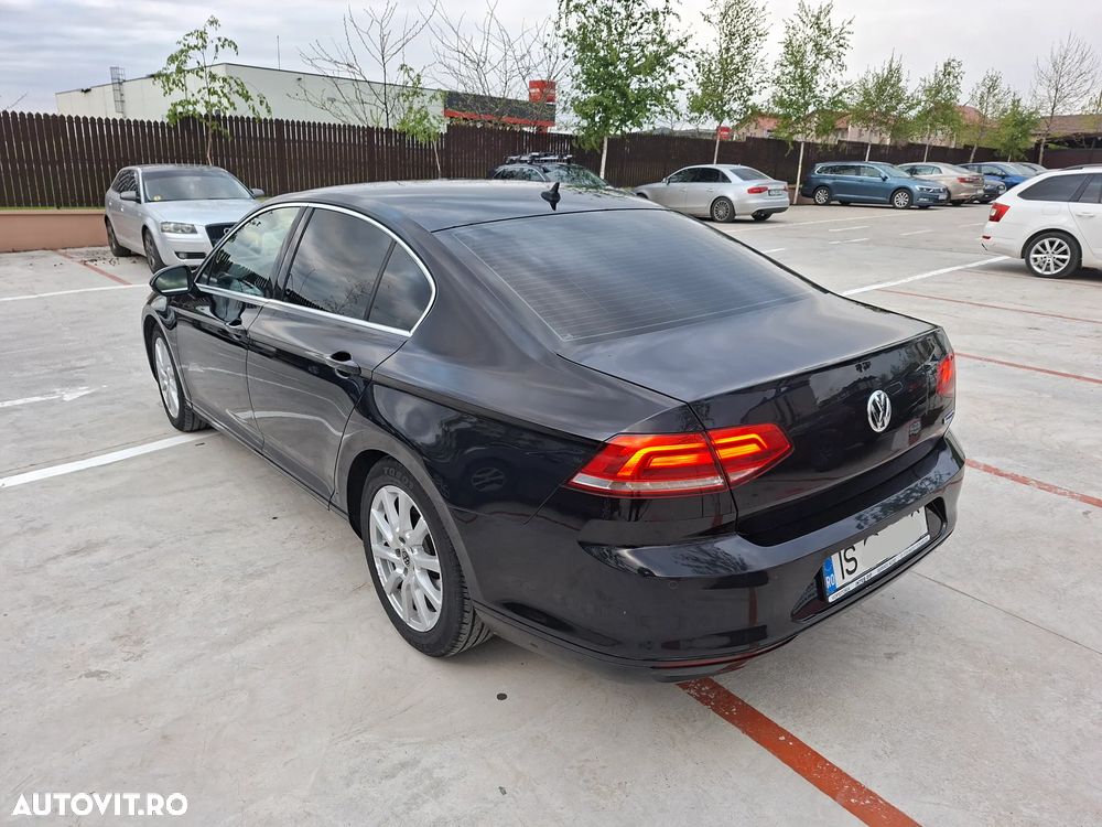 Volkswagen Passat - 4