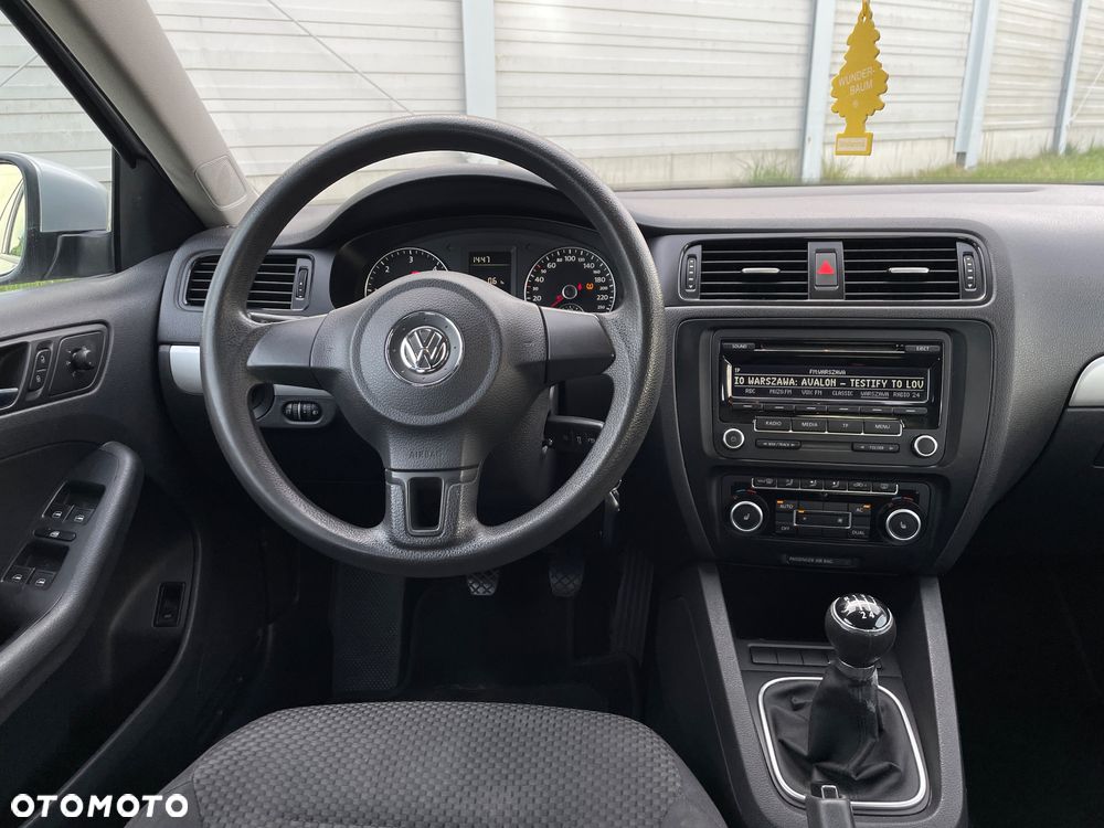Volkswagen Jetta 1.6 TDI BMT Trendline - 13