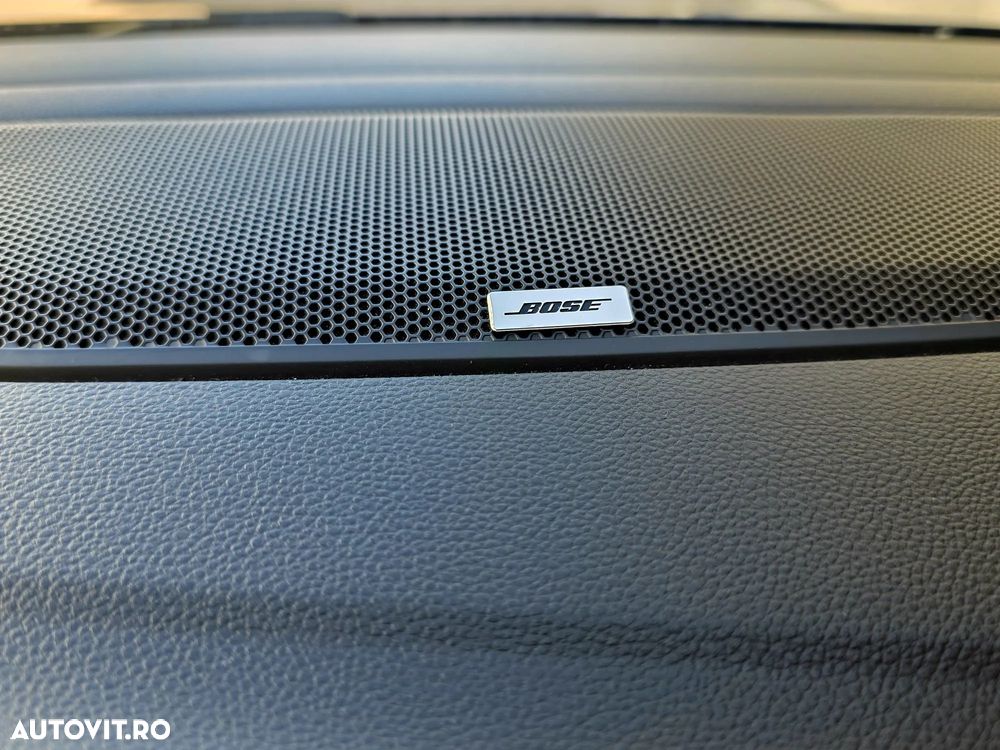 Renault Megane ENERGY dCi EDC GT - 24