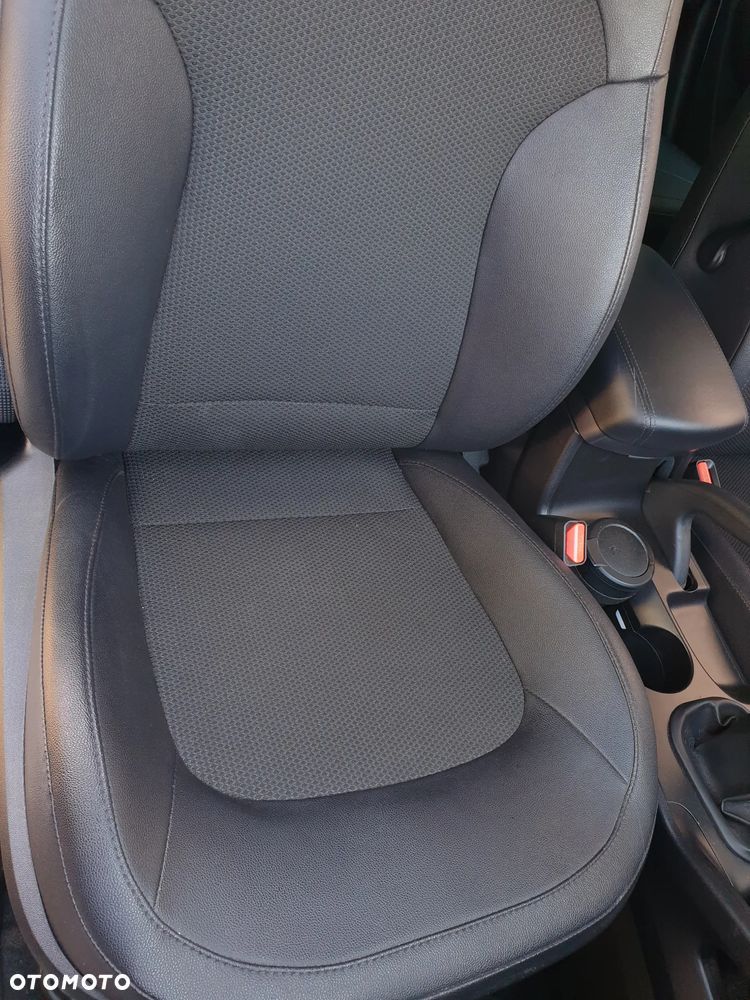 Hyundai ix35 1.6 2WD blue Style - 31