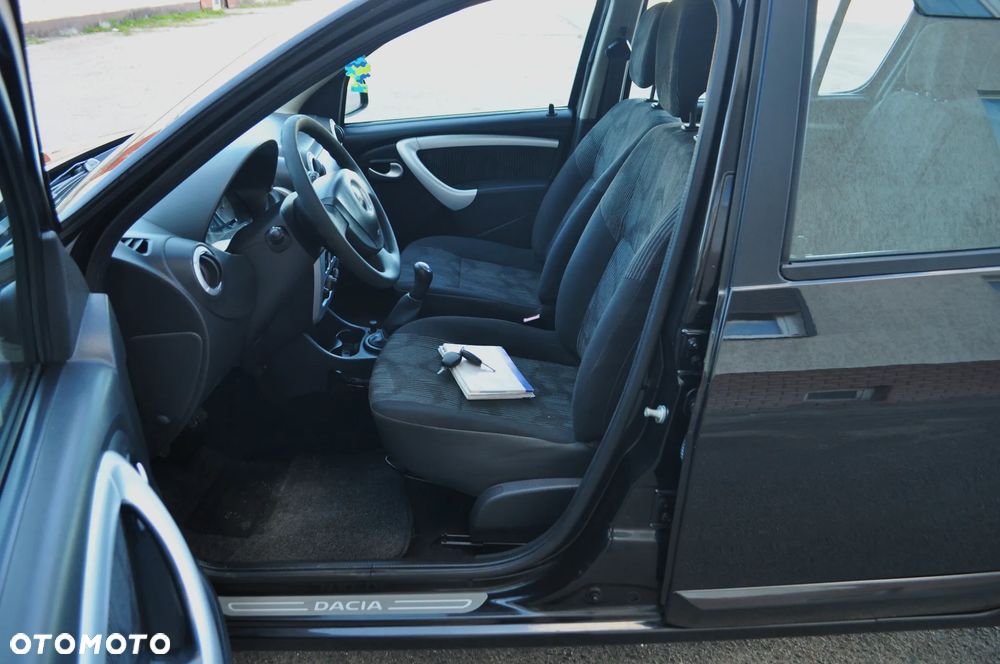 Dacia Sandero 1.2 16V - 19