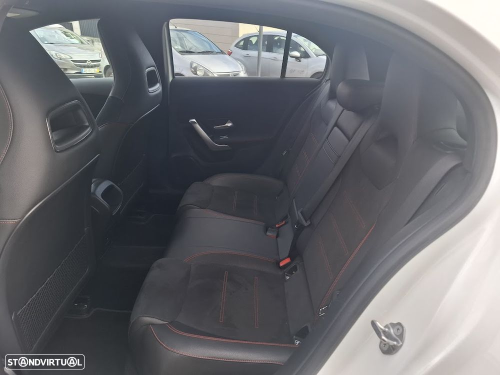 Mercedes-Benz A 200 7G-DCT AMG Line - 41