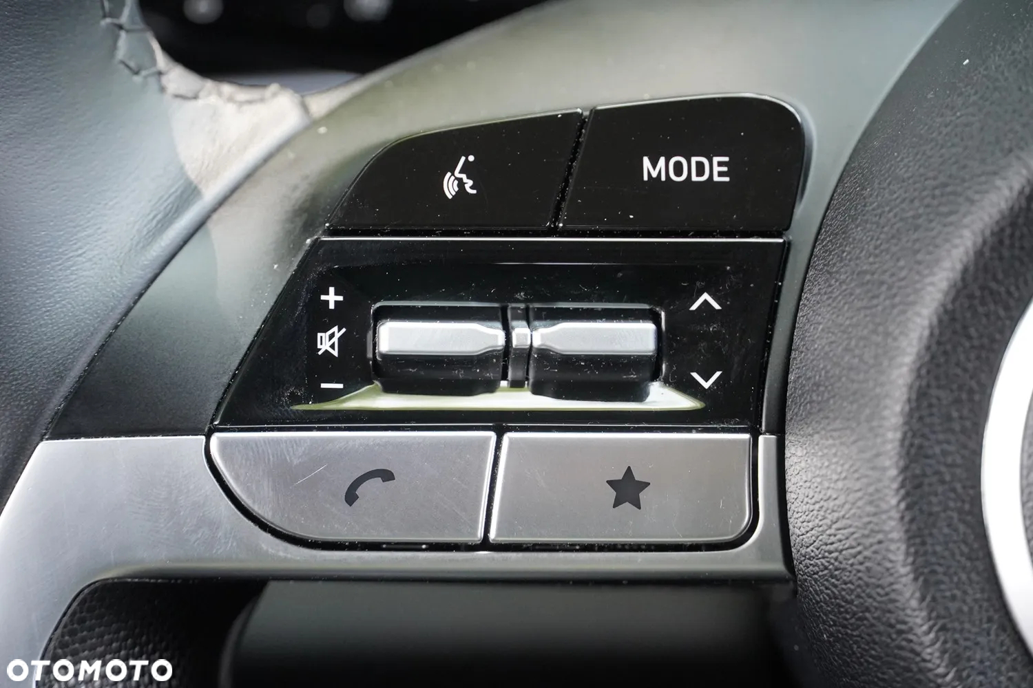 Hyundai Elantra 1.6 Modern CVT - 14