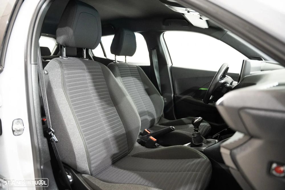 Peugeot 2008 1.2 PureTech Active - 21