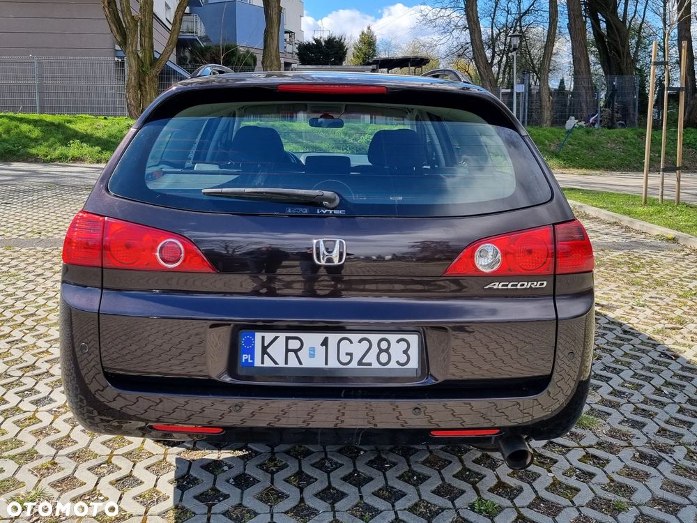 Honda Accord 2.0 Comfort - 21