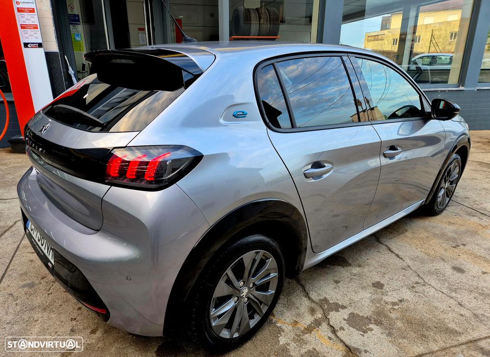 Peugeot e-208 Allure Pack - 20