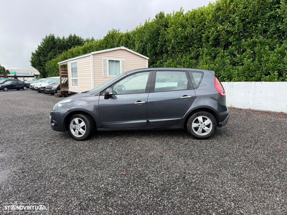 Renault Scénic 1.9 dCi FAP Dynamique - 14
