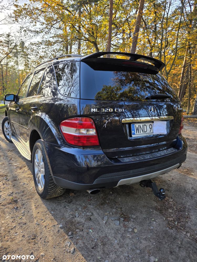 Mercedes-Benz ML - 4
