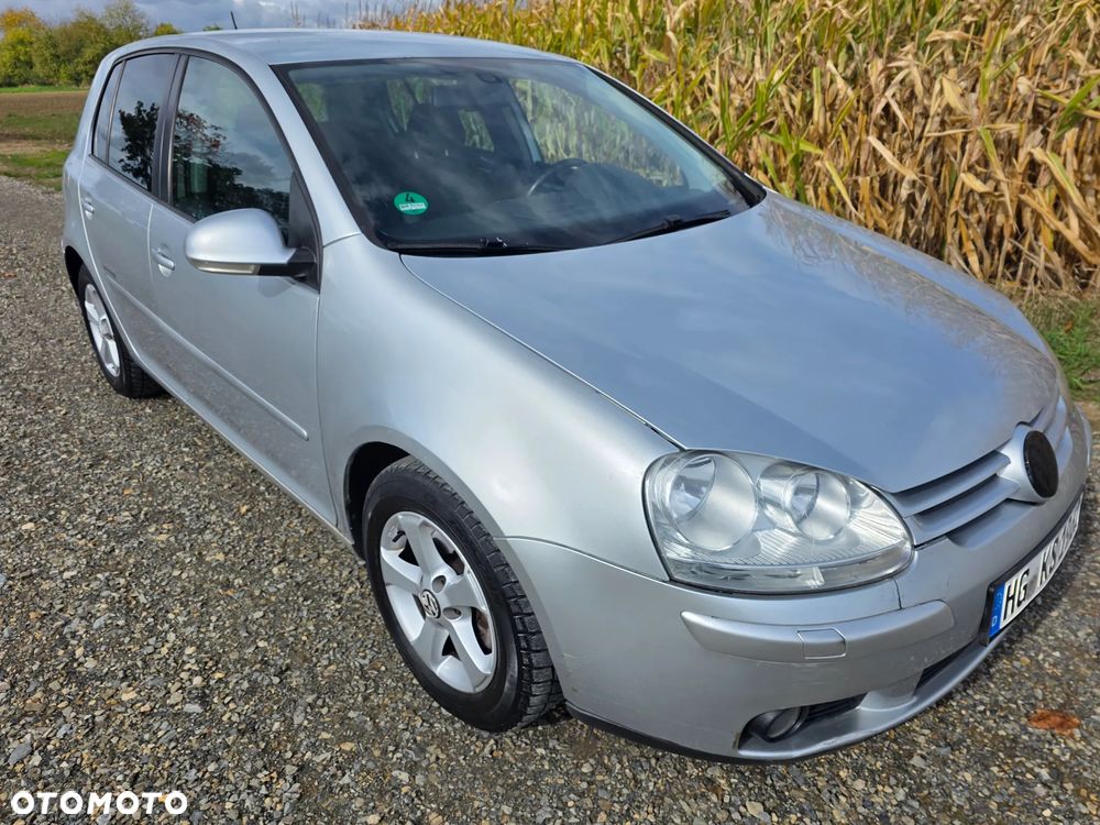 Volkswagen Golf - 2