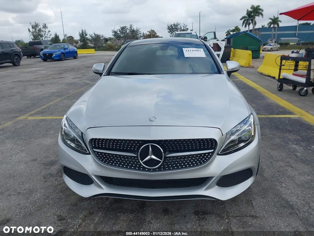 Mercedes-Benz Klasa C 300 9G-TRONIC Night Edition - 8