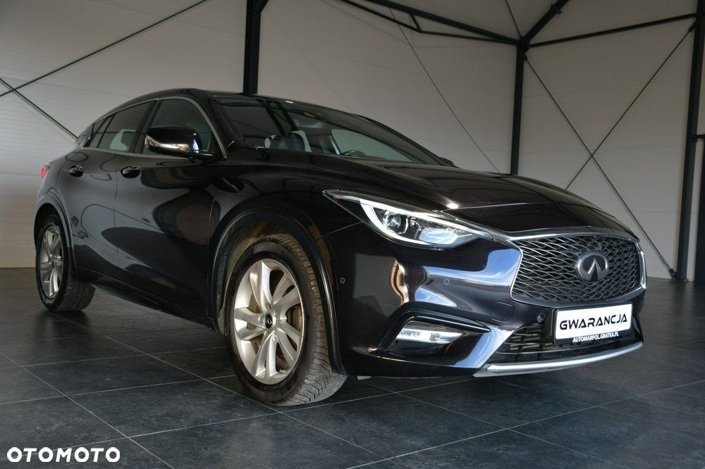 Infiniti Q30 1.6t DCT Premium Tech - 5