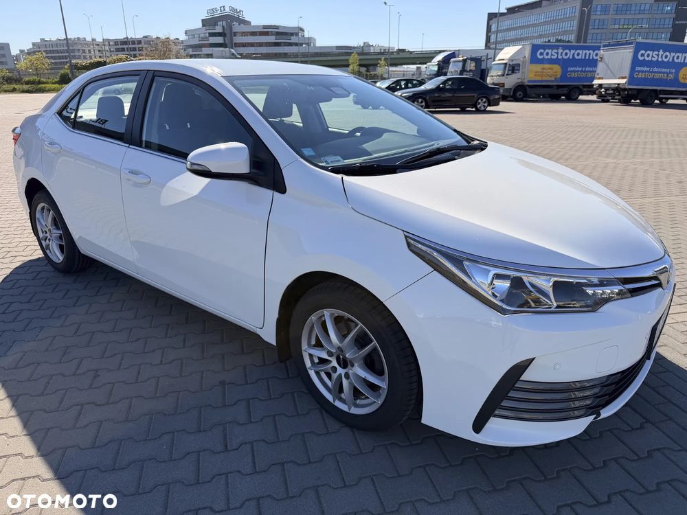 Toyota Corolla 1.6 Active EU6 - 18