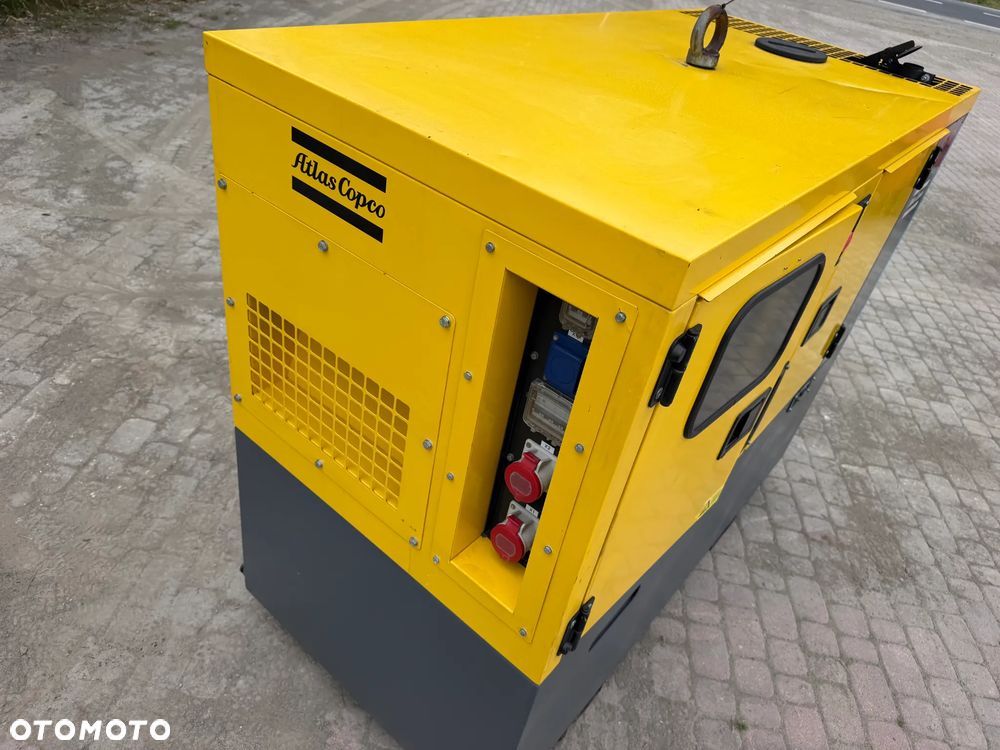 Atlas Copco QES 9 Agregat Prądotwórczy Generator prądu Wyciszony.  2018 rok. Silnik KUBOTA 3 cylindry. Agregat do pracy ciągłej. 2 x 400 VOLT oraz 230. Agregat w Bardzo ładnym stanie jak z Salonu. Sprowadzony z Norwegii. Agregat posiada bardzo dużo zabezpieczeń prądowych. Bezpieczna maszyna! Prądnica MECCALTE ECP3 1L4 najlepsza marka światowa! OKAZJA TANIO Profesjonalny przemysłowy sprzęt! Dokumenty inst. obsługi - 4
