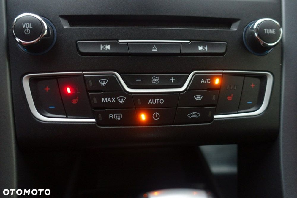 Ford Mondeo - 25