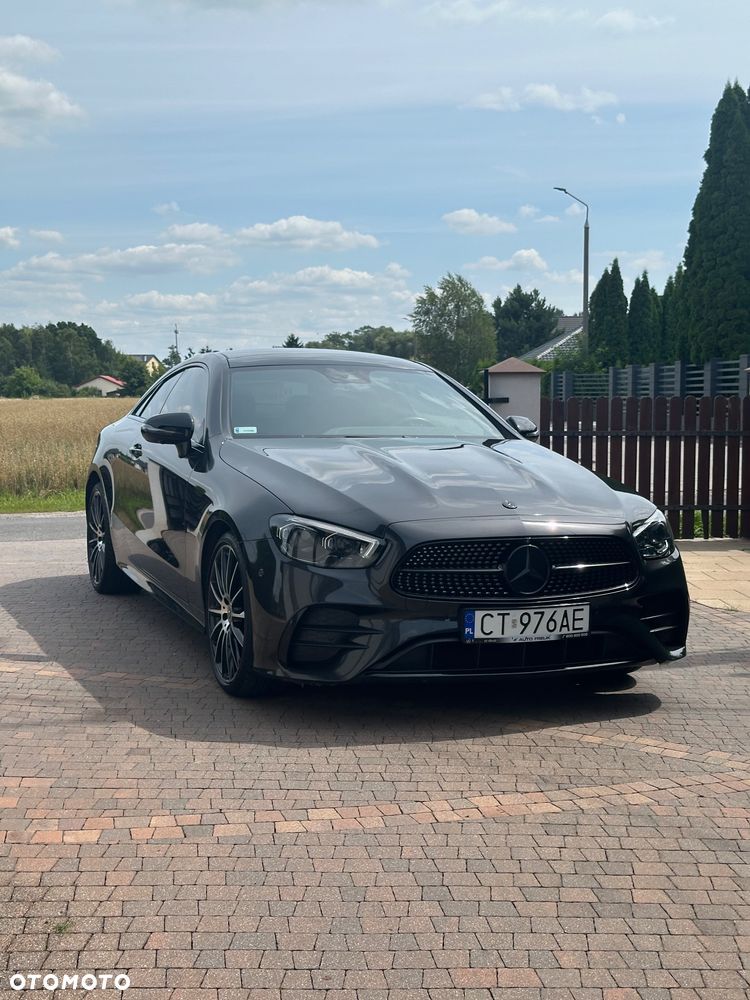 Mercedes-Benz Klasa E 300 9G-TRONIC - 16