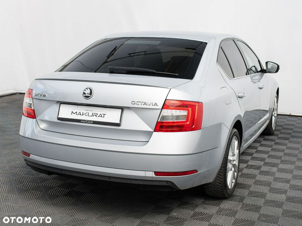 Skoda Octavia 2.0 TSI DSG Style - 6