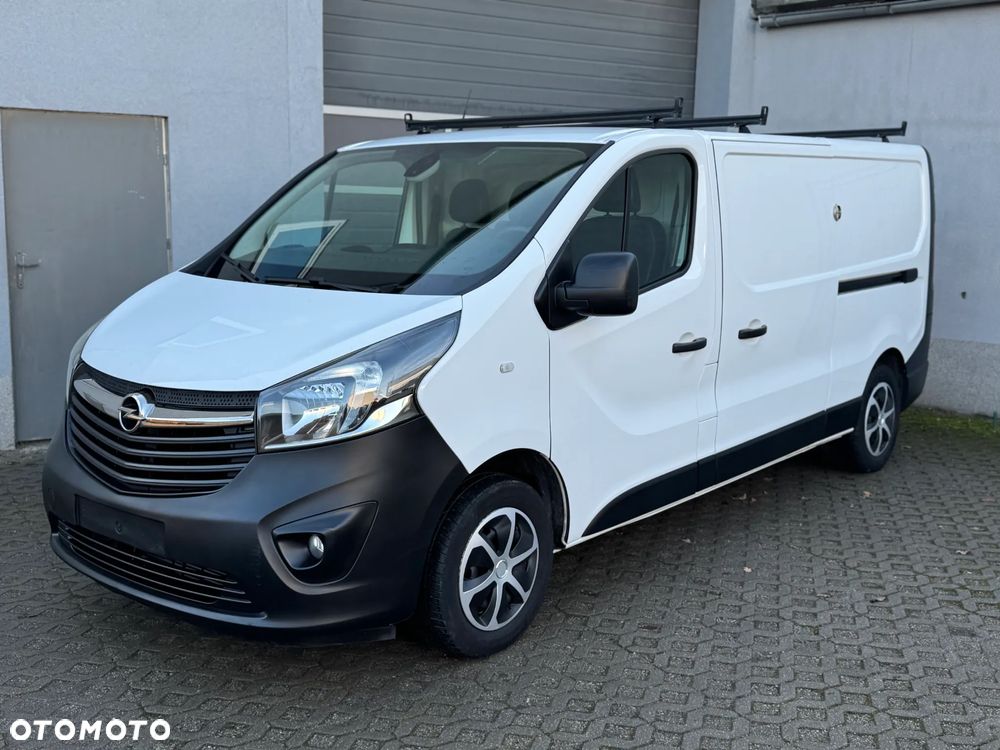 Opel Vivaro - 1