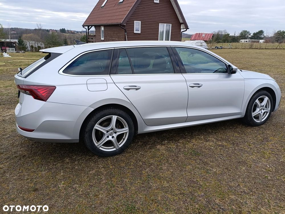 Skoda Octavia 2.0 TSI 4x4 Style DSG - 10