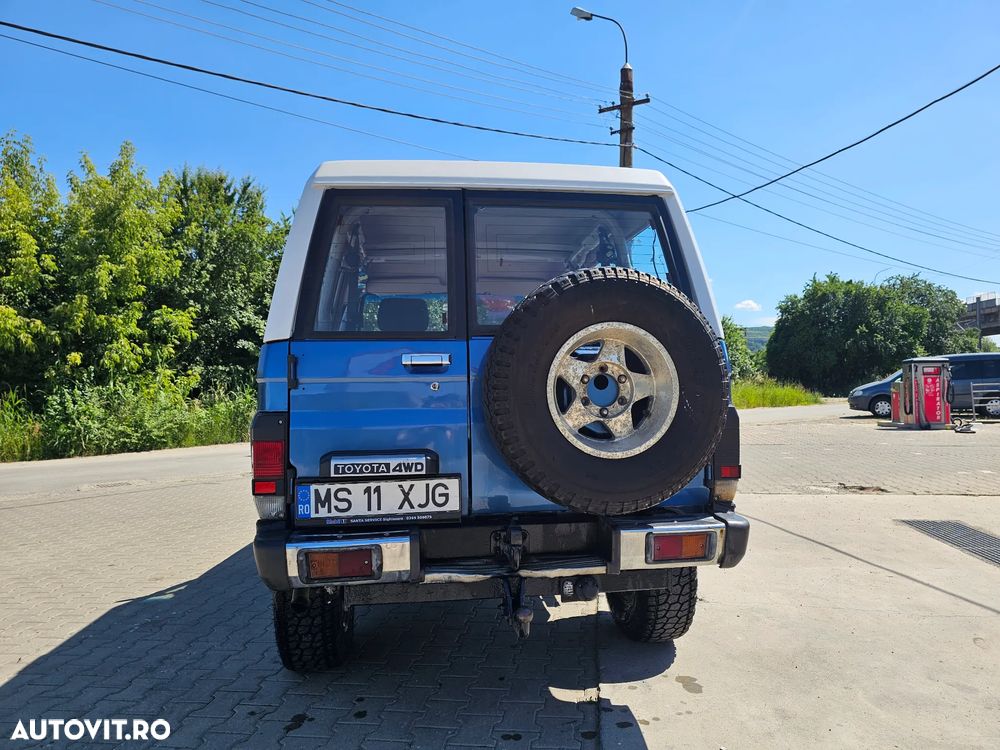Toyota Land Cruiser - 5