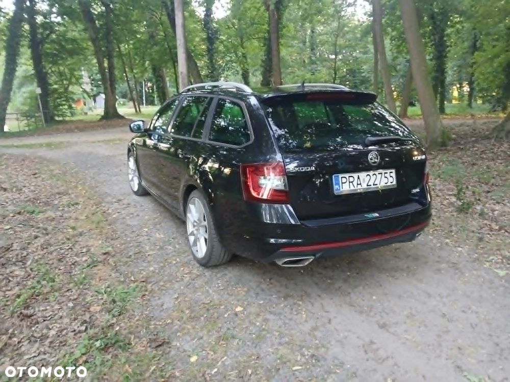 Skoda Octavia 2.0 TDI RS Challenge DSG - 2