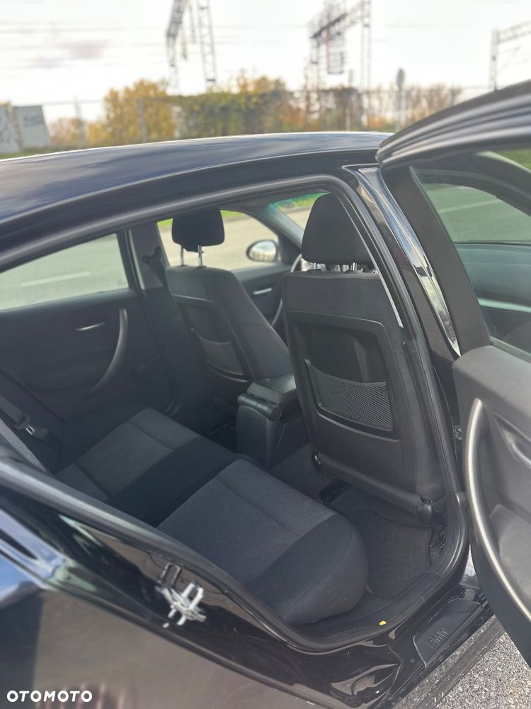 BMW Seria 1 118i - 10