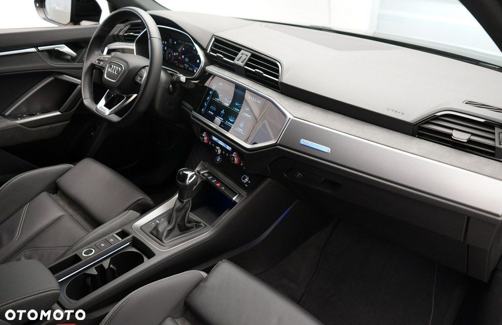 Audi Q3 Sportback - 24