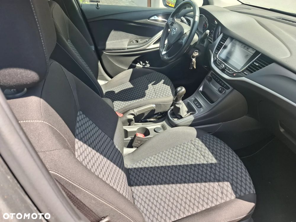 Opel Astra 1.6 D Start/Stop Innovation - 11