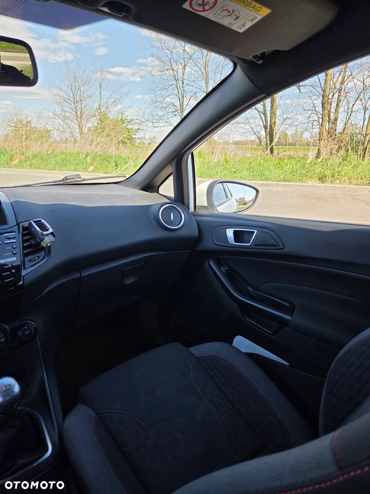Ford Fiesta 1.5 TDCi ST-Line - 13