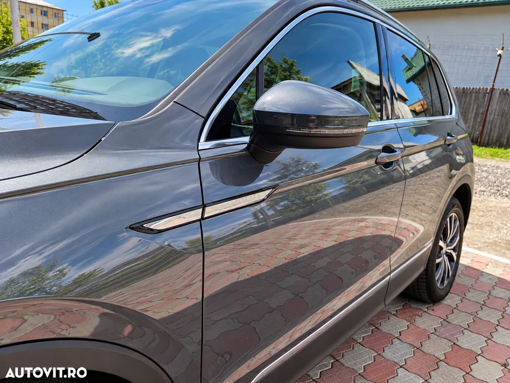 Volkswagen Tiguan 2.0 TDI DSG Elegance - 23