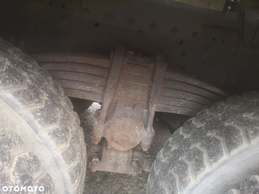 Mercedes-Benz Actros 8x6 - 9