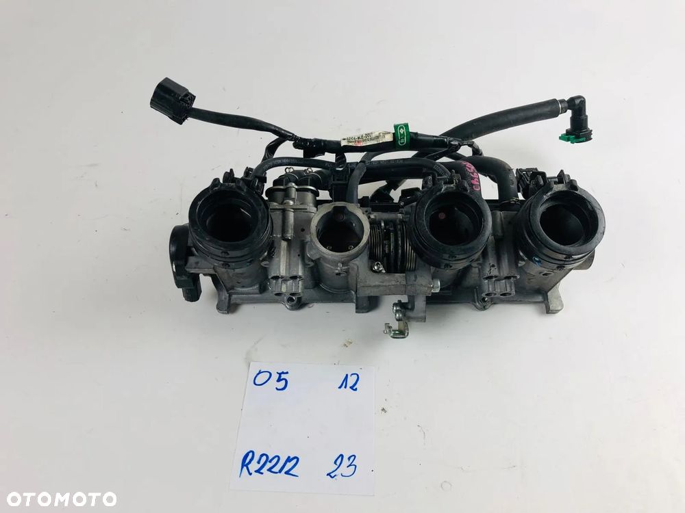 Honda CB 650 F RC75B Przepustnice Wtryski - 1