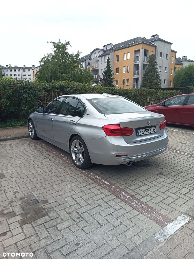 BMW Seria 3 330e iPerformance Luxury Line - 36