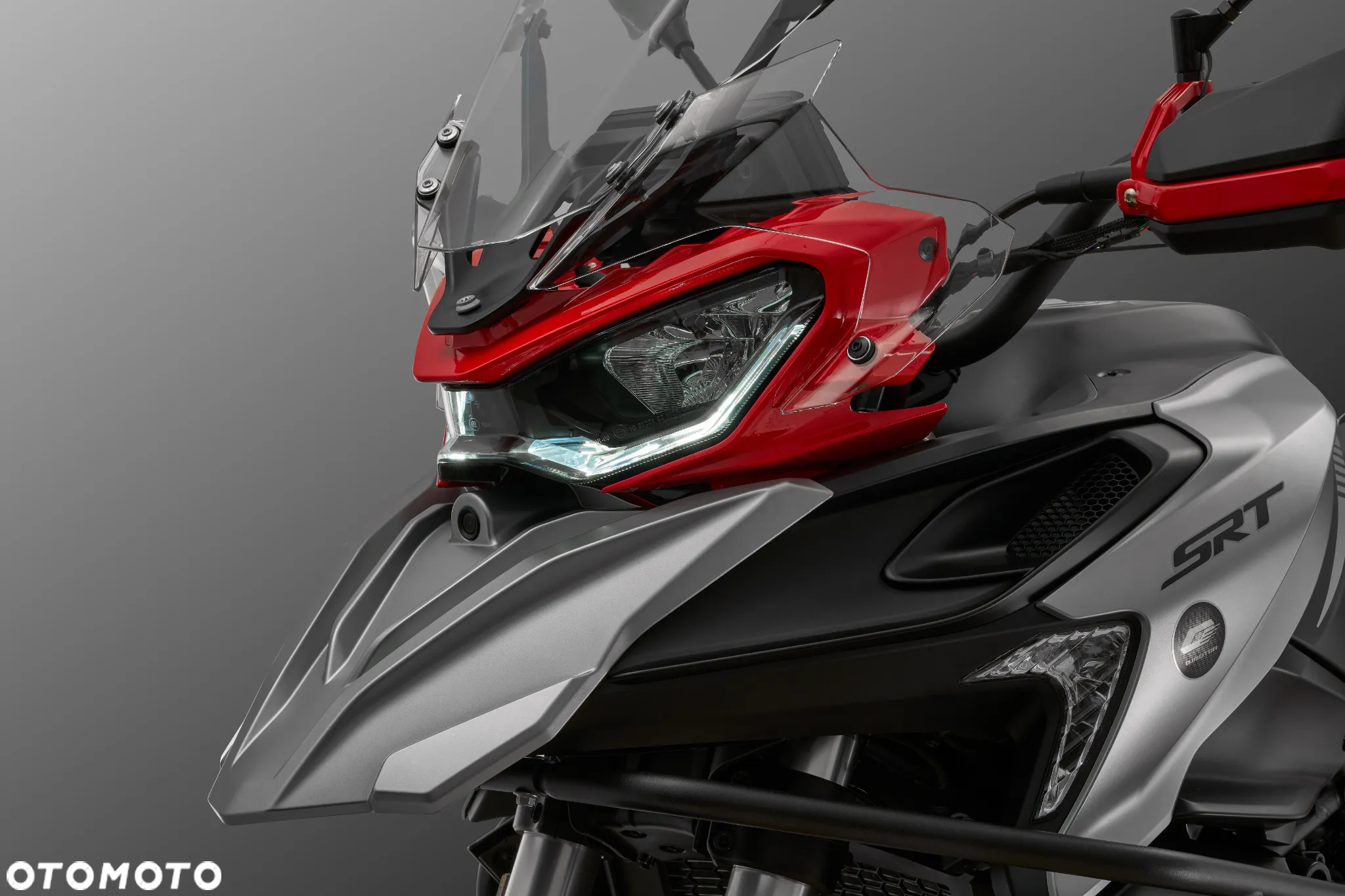 QJMOTOR 900 SX