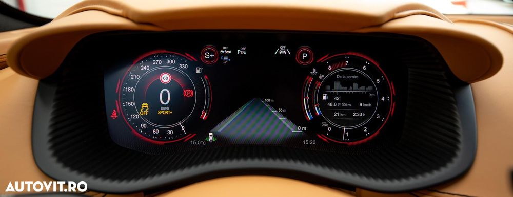 Aston Martin DBX - 38