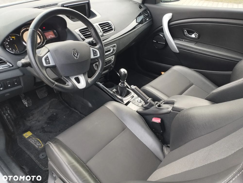 Renault Megane ENERGY TCe 115 Start & Stop Bose Edition - 8