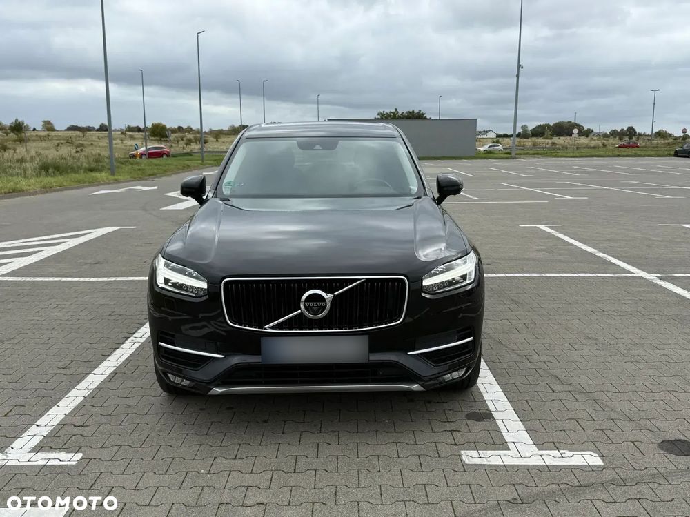 Volvo XC 90 D5 AWD Momentum - 1