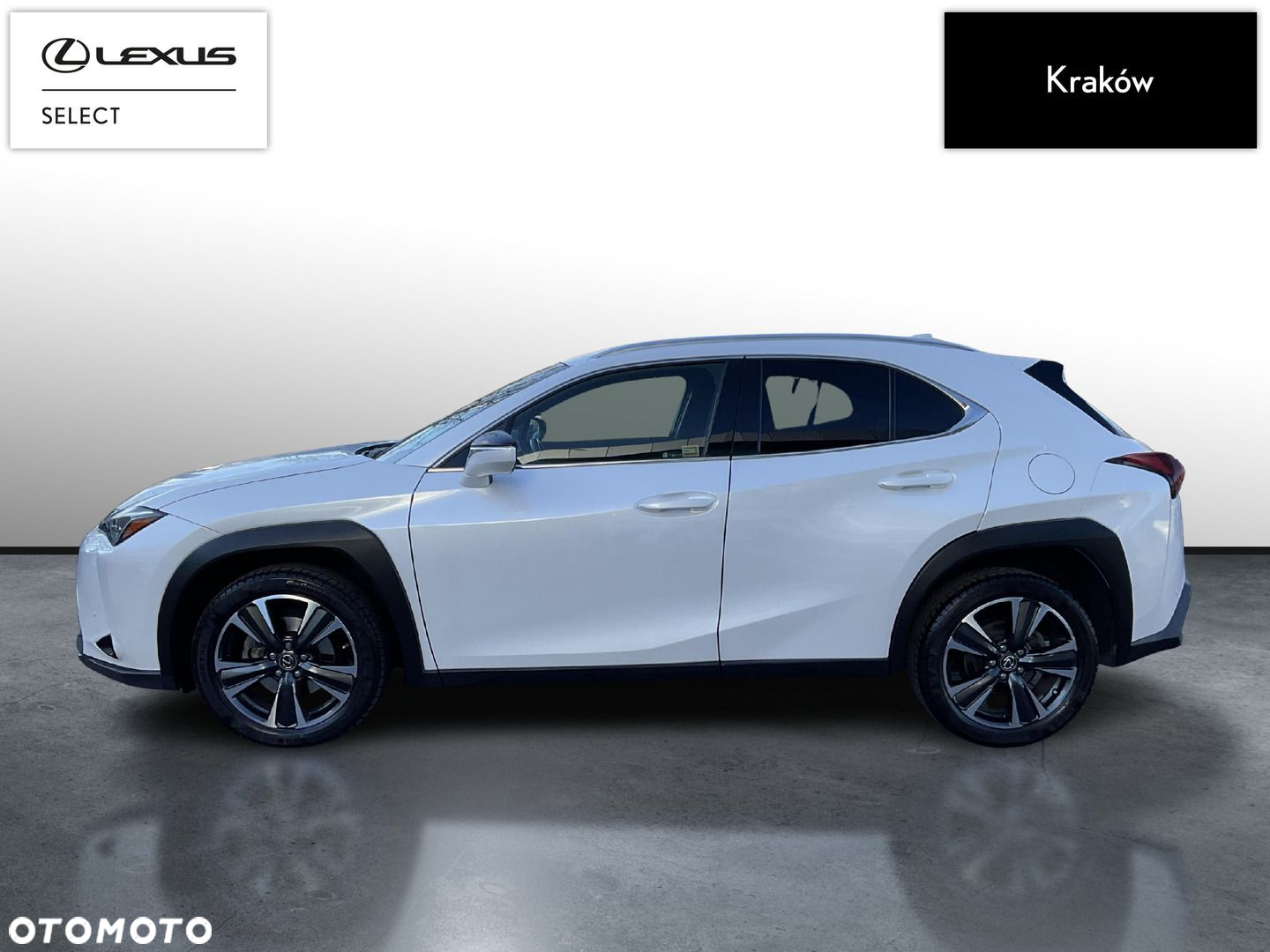 Lexus UX - 4