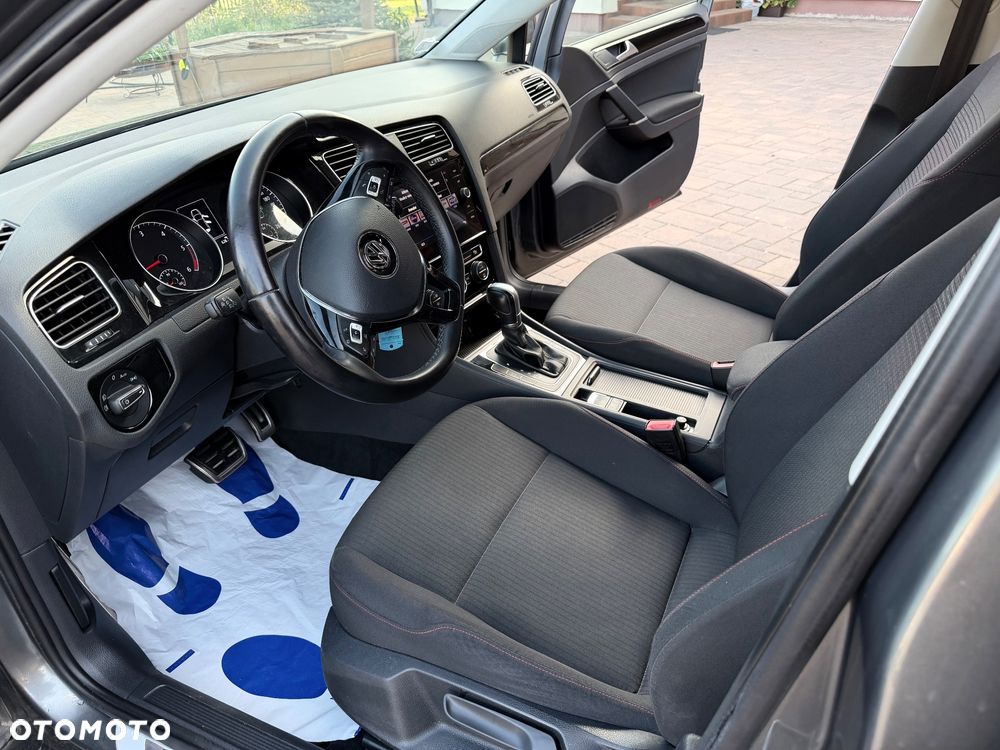Volkswagen Golf 1.6 TDI DSG Sound - 28
