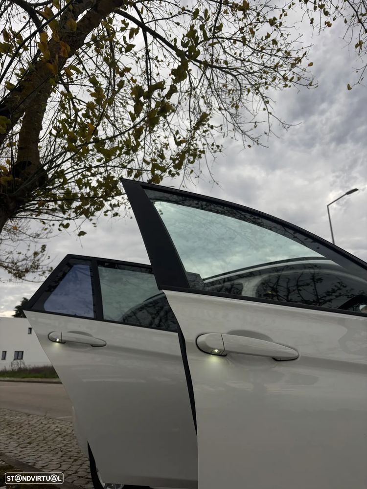 BMW 316 d Touring Line Sport - 33