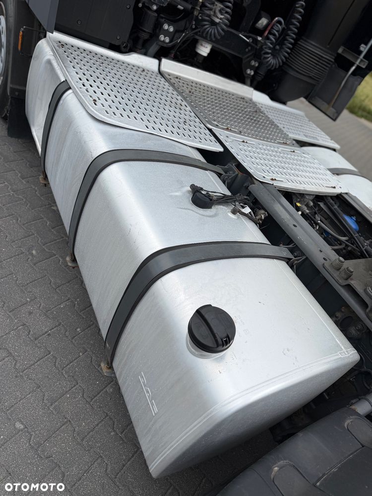 DAF XF 106.480 / AUTOMAT / LAMPY LED / NOWE TACHO / 2 ZBIORNIKI / 2017 ROK !! - 13