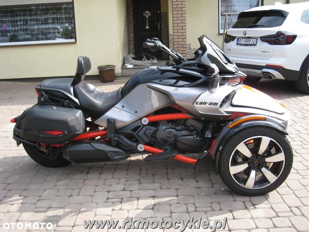 Can-Am Spyder - 1