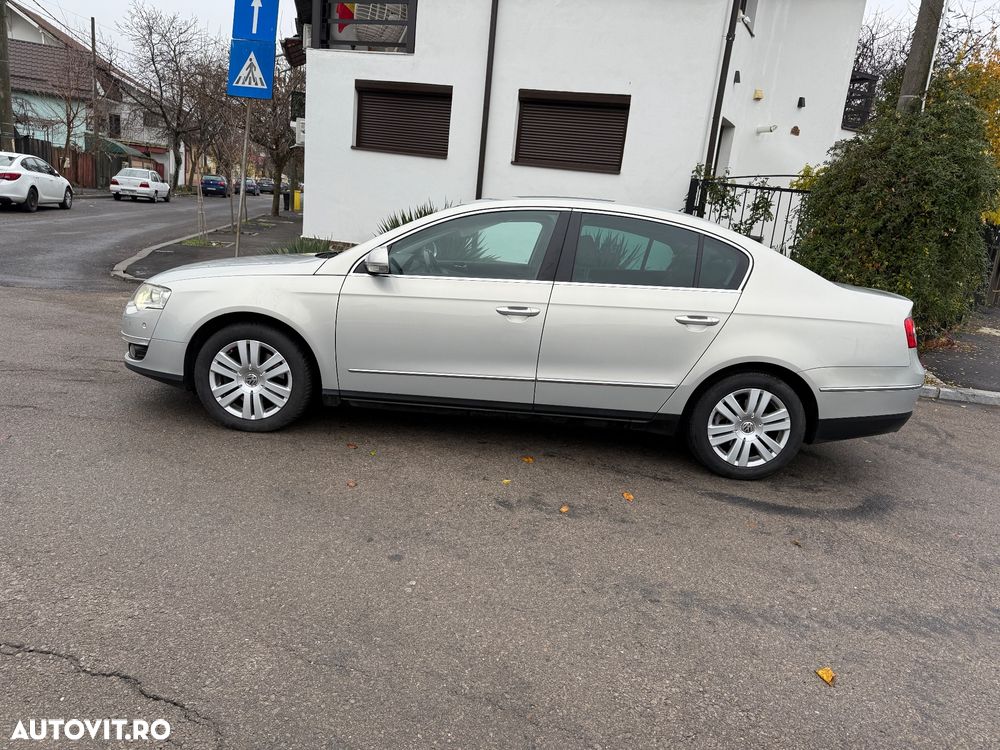 Volkswagen Passat 2.0 TDI DPF DSG Highline - 2