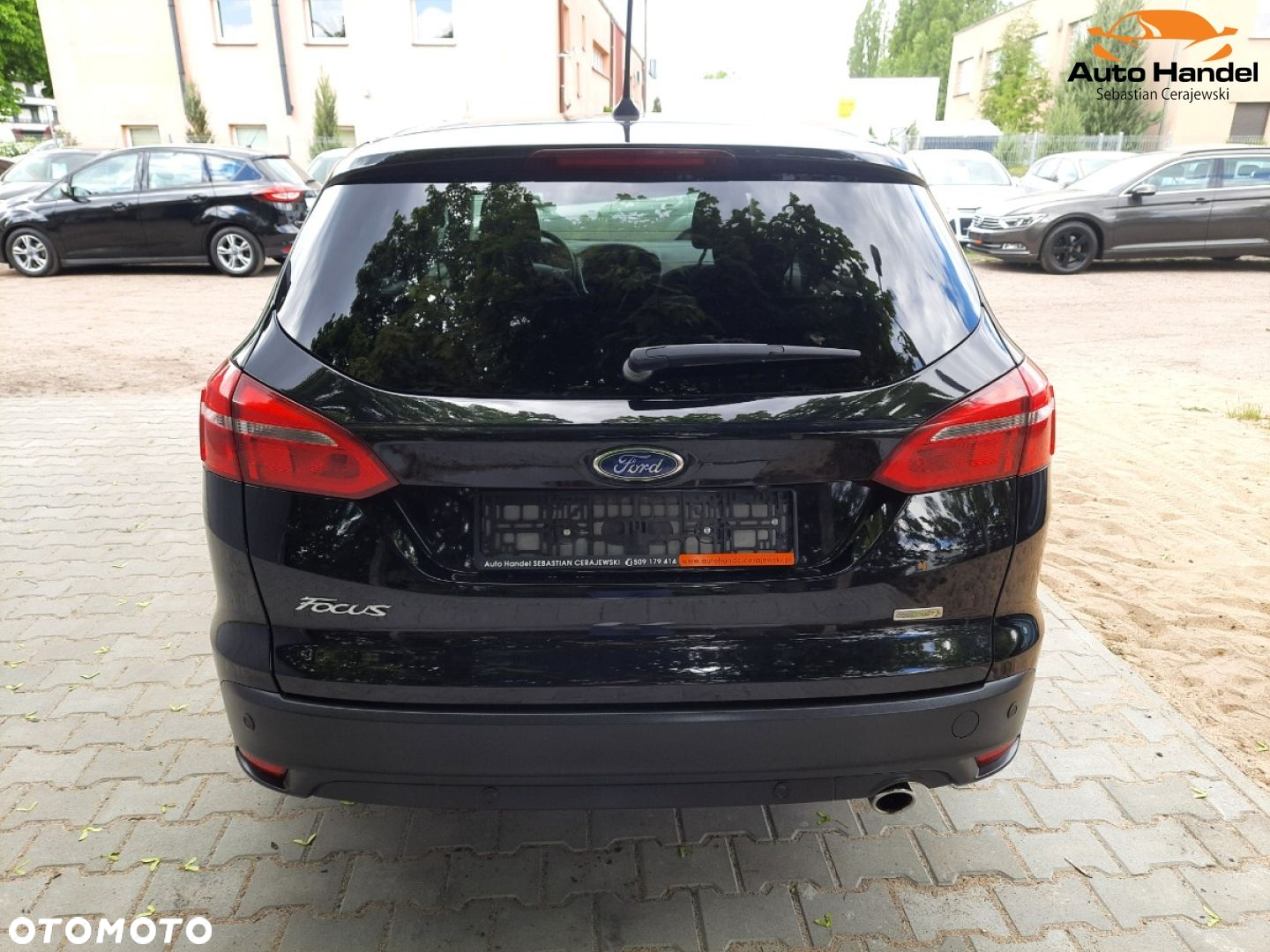 Ford Focus Turnier 1.5 EcoBoost Start-Stopp-System TITANIUM - 8
