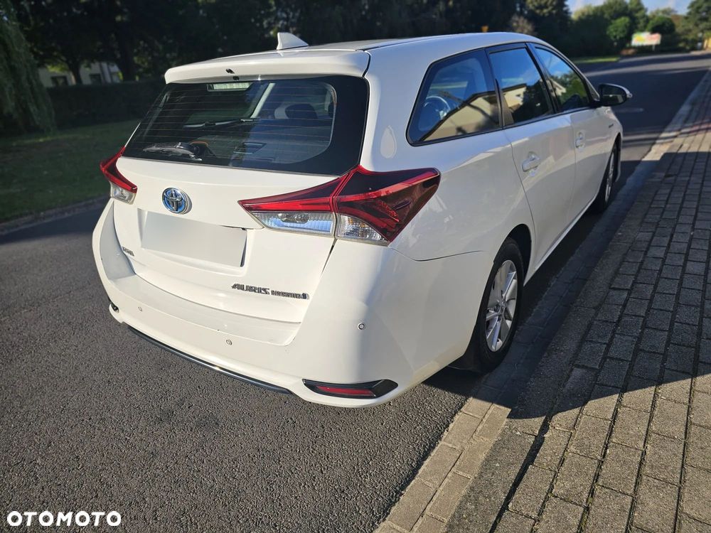 Toyota Auris Hybrid 135 Active - 8